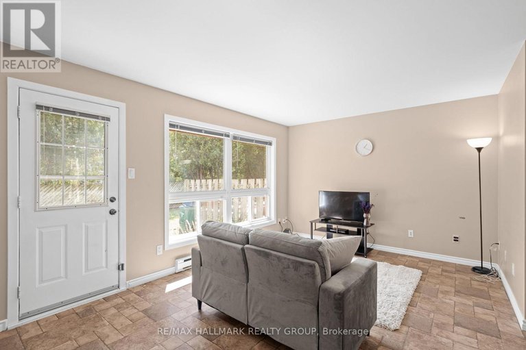 28815319/88-3014-olympic-way/blossom-parkleitrim/ottawa/ontario/K1T1Y4_13