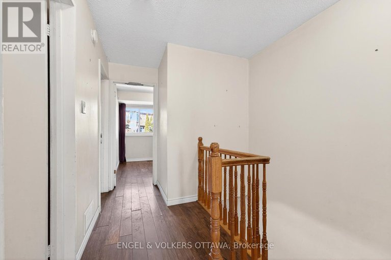 29362440/124-1449-ridgebrook-drive/pineview/ottawa/ontario/K1B4T1_22