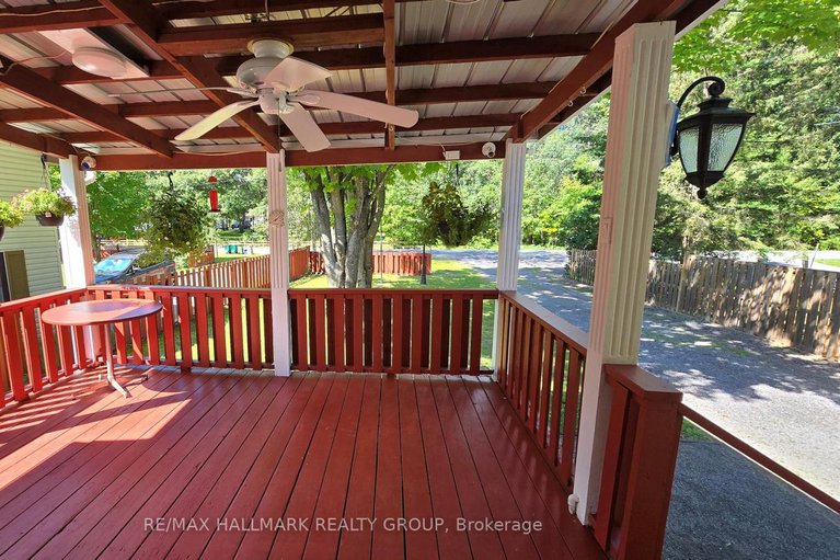 29411594/266-baldwin-street/constance-bay/ottawa/ontario/K0A3M0_28