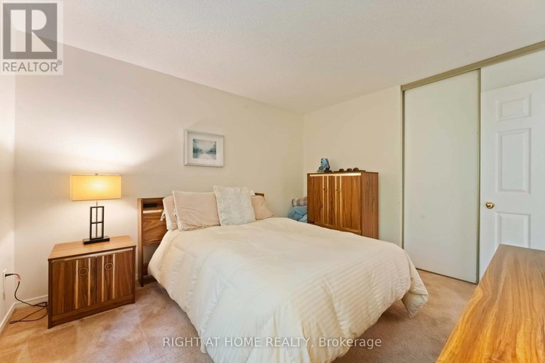 28795701/730-canary-street/navan/ottawa/ontario/K4B1H4_21
