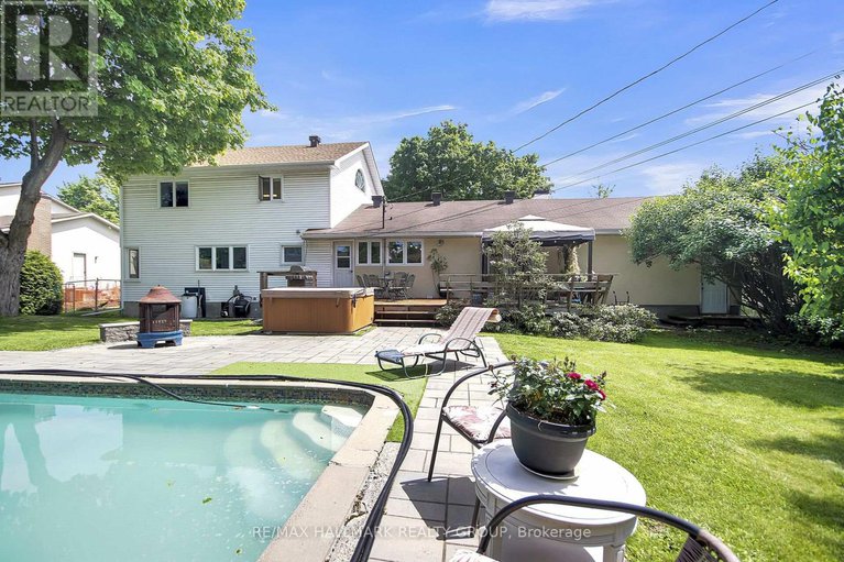 28389488/27-savuto-way/meadowlandscrestview/ottawa/ontario/K2G2S9_41