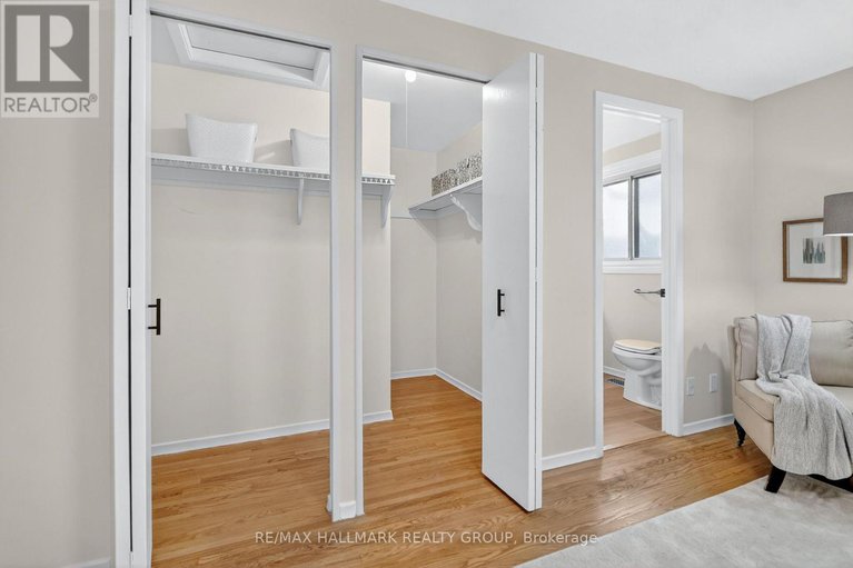 29129242/89-westpark-drive/blackburn-hamlet/ottawa/ontario/K1B3G4_29