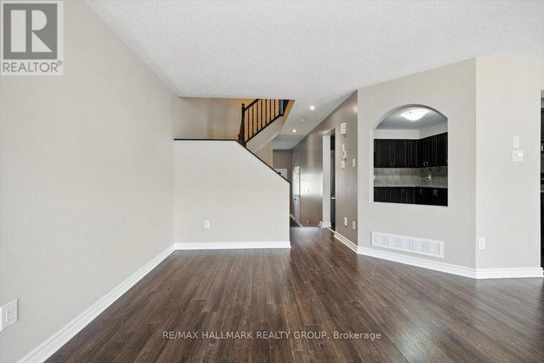 28627061/226-gerry-lalonde-drive/avalon-west/ottawa/ontario/K4A0W6_16
