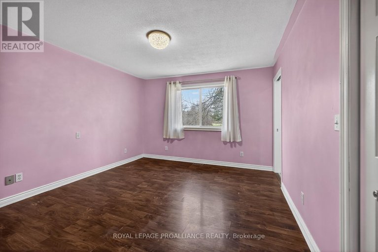 29645403/8100-amelia-street/augusta-twp/augusta/ontario/K0G1R0_18