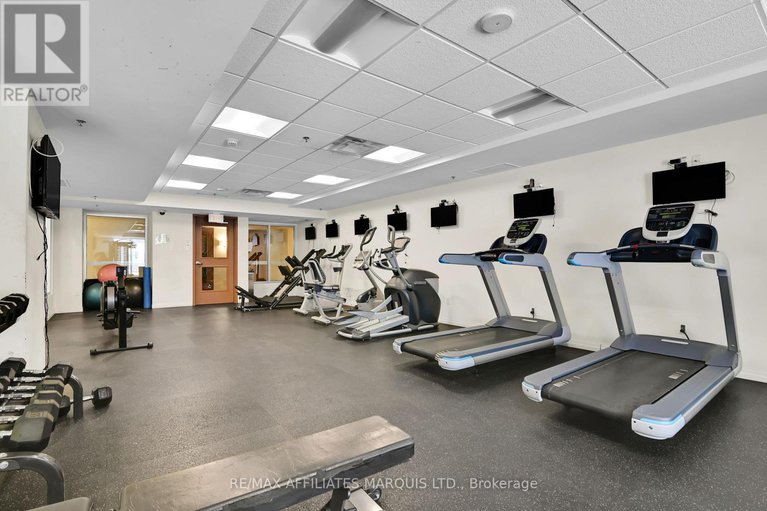 28303056/301-242-rideau-street/sandy-hill/ottawa/ontario/K1N0B7_32
