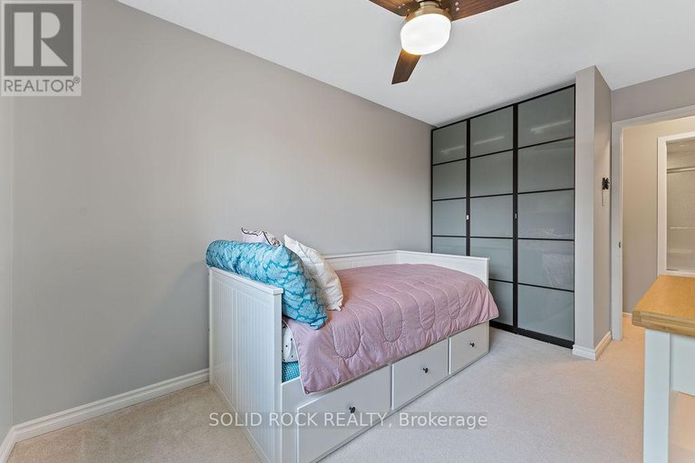 28763469/33-benlark-road/on-the-green/ottawa/ontario/K2J2L5_30