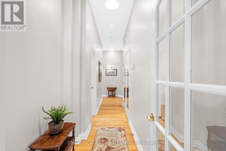 29633496/5-countryside-green/cedar-hillorchard-estates/ottawa/ontario/K2R1B5_19