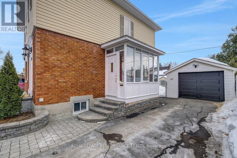 29432301/532-alesther-street/overbrookcastle-heights/ottawa/ontario/K1K1J3_39