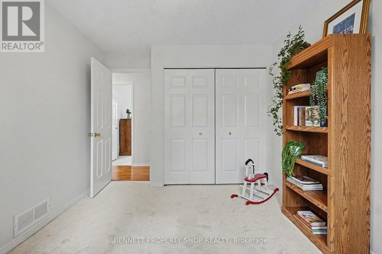 29480863/1262-rousseau-crescent/greely/ottawa/ontario/K4P1B3_16