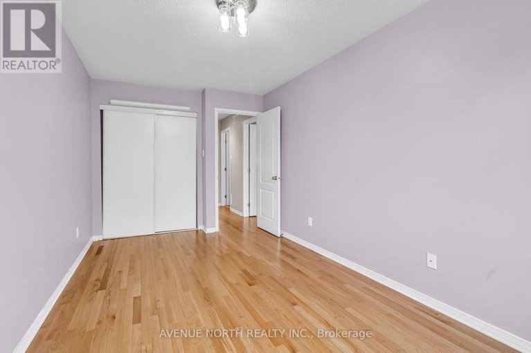 28397095/352-freedom-private/riverview-park/ottawa/ontario/K1G6W4_23