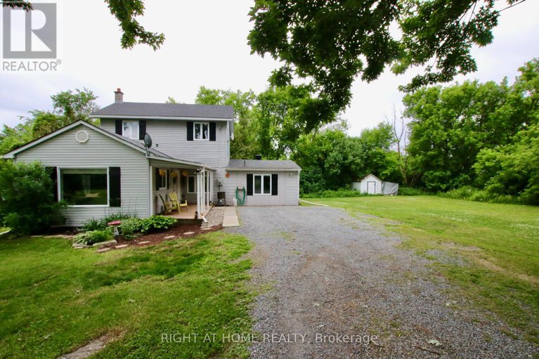 28500319/13928-connaught-road-s/north-dundas-winchester-twp/north-dundas/ontario/K0C1H0_28