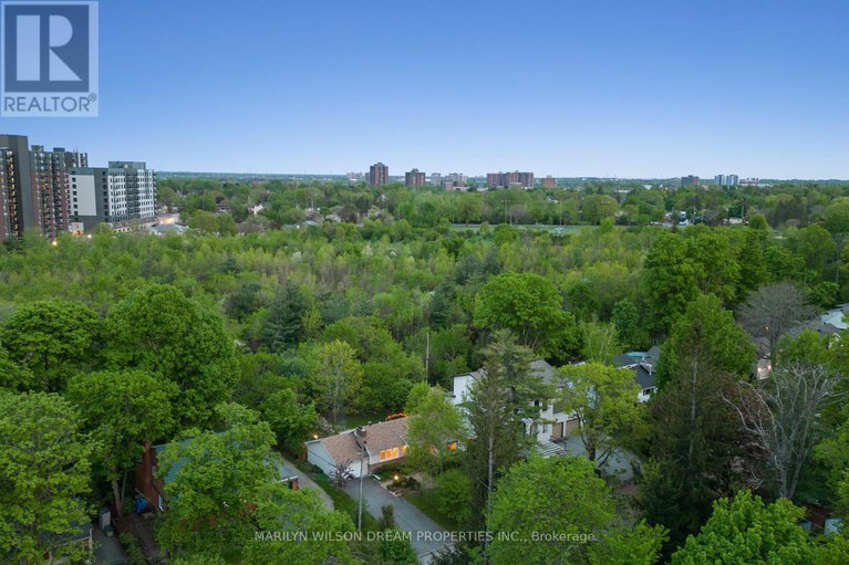 28155106/446-thessaly-circle/alta-vistafaircrest-heights/ottawa/ontario/K1H5W5_2