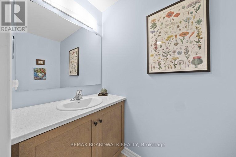 29602214/823-reaume-street/mississippi-mills-ramsay-twp/mississippi-mills/ontario/K0A1A0_9