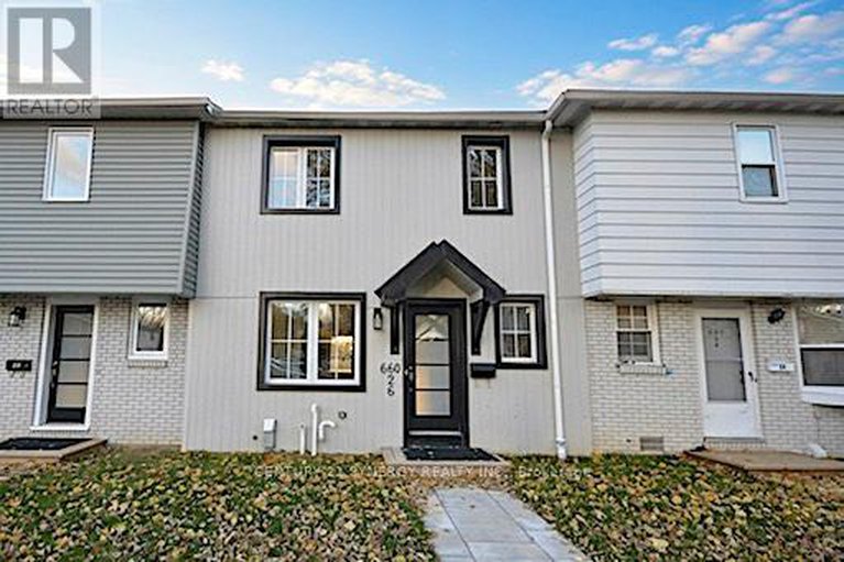 29094498/26-660-hochelaga-street/carson-meadows/ottawa/ontario/K1K2E9_1