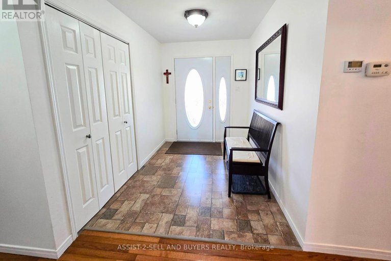 28192939/15206-colonial-drive/south-stormont-osnabruck-twp/south-stormont/ontario/K0C1M0_10