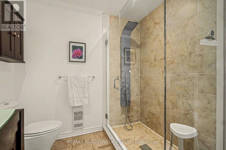 29518685/unit-204-32-de-la-croisee-street/embrun/russell/ontario/K0A1W0_24