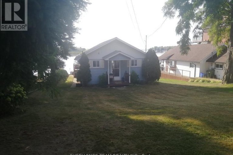 28877485/6803-st-louis-point-road-s/south-glengarry-charlottenburgh-twp/south-glengarry/ontario/K0C2E0_10