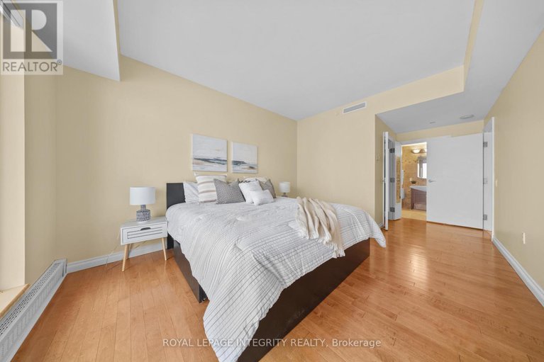 29263185/1207-90-george-street/lower-townbyward-market/ottawa/ontario/K1N0A8_16