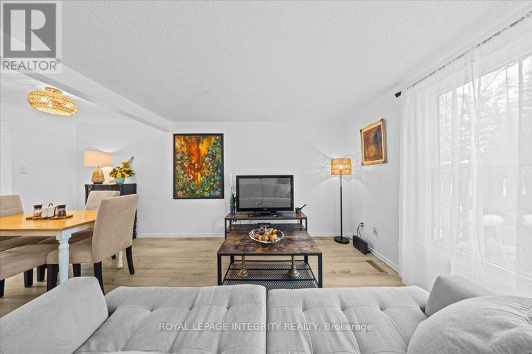 29383476/1196-priory-lane/convent-glen-north/ottawa/ontario/K1C1Z9_11