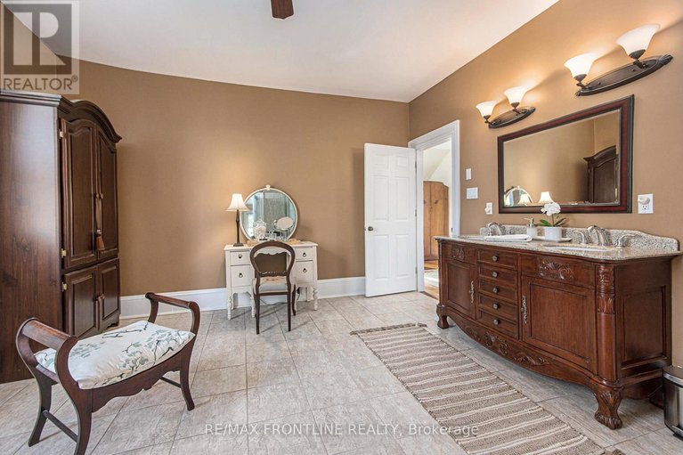 29431396/2-george-street-n/smiths-falls/smiths-falls/ontario/K7A1X9_28