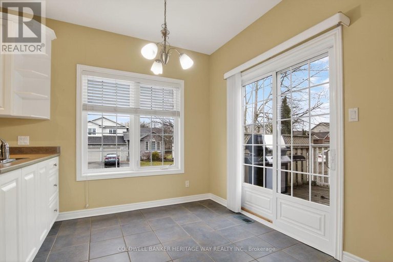 29616835/280-sarah-street/carleton-place/carleton-place/ontario/K7C2Y6_14