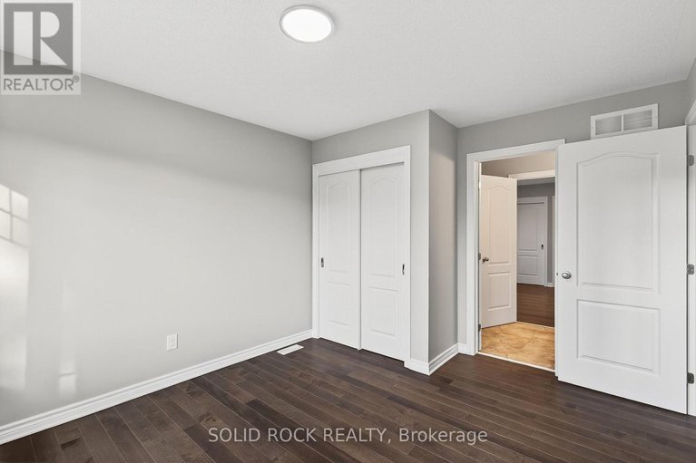 29040221/520-elm-park-avenue/longfields/ottawa/ontario/K2J5X9_28