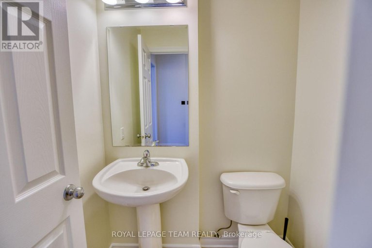 29240132/7-176-paseo-private/centrepointe/ottawa/ontario/K2G4N7_14