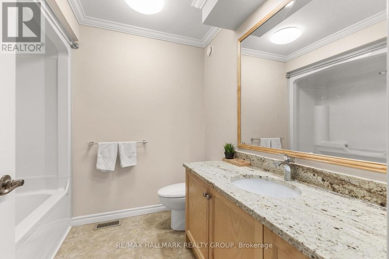 29050098/2605-pierrette-drive/cumberland-estates/ottawa/ontario/K4C1B6_28