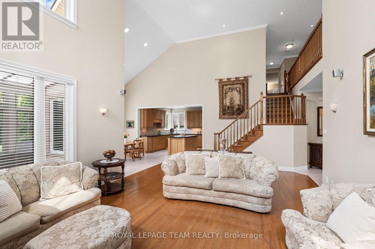 28836986/6005-earlscourt-crescent/manotick-east-to-manotick-station/ottawa/ontario/K4M1K2_6