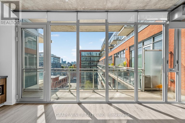 28867747/750-340-mcleod-street/ottawa-centre/ottawa/ontario/K2P1A4_16