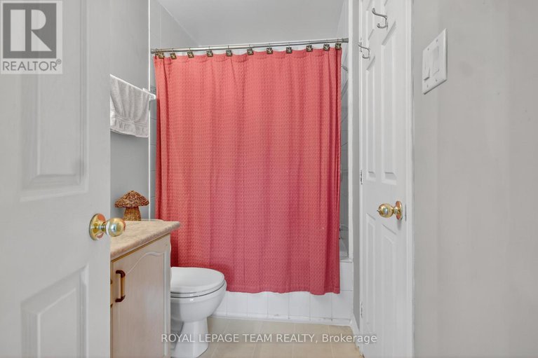 29115159/7-newcastle-avenue/morgans-grantsouth-march/ottawa/ontario/K2K2R2_30