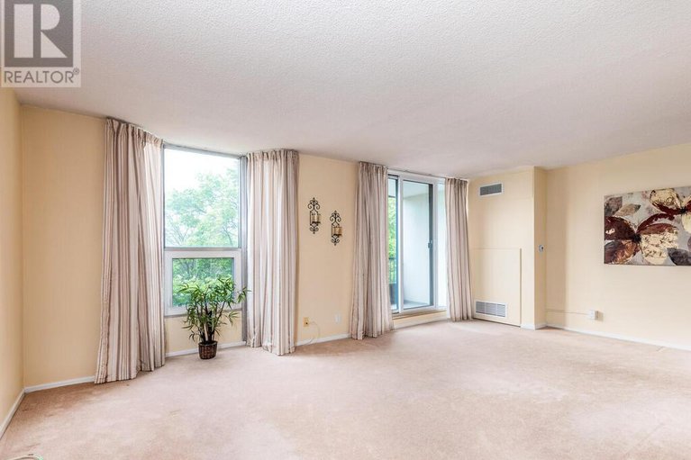 28867900/203-2951-riverside-drive/mooneys-bayriverside-park/ottawa/ontario/K1V8W6_6