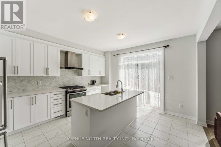28247633/841-cappamore-drive/half-moon-bay/ottawa/ontario/K2J7C3_11
