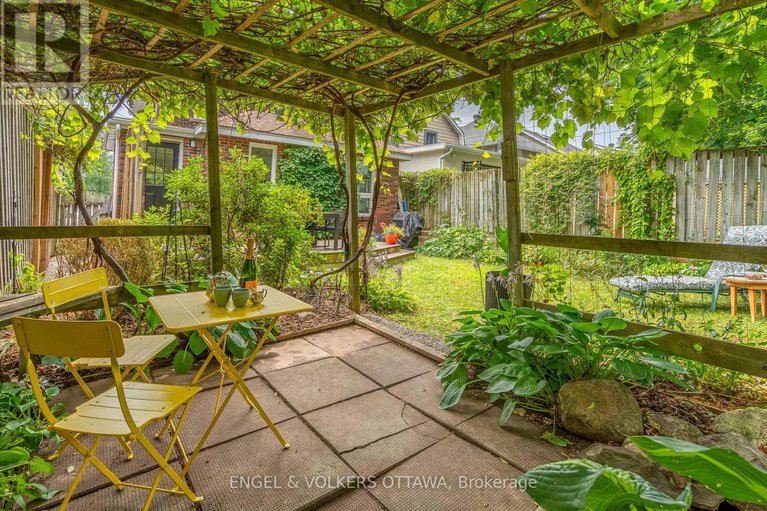 28758785/47-fentiman-avenue/old-ottawa-southrideau-gardens/ottawa/ontario/K1S0T5_39