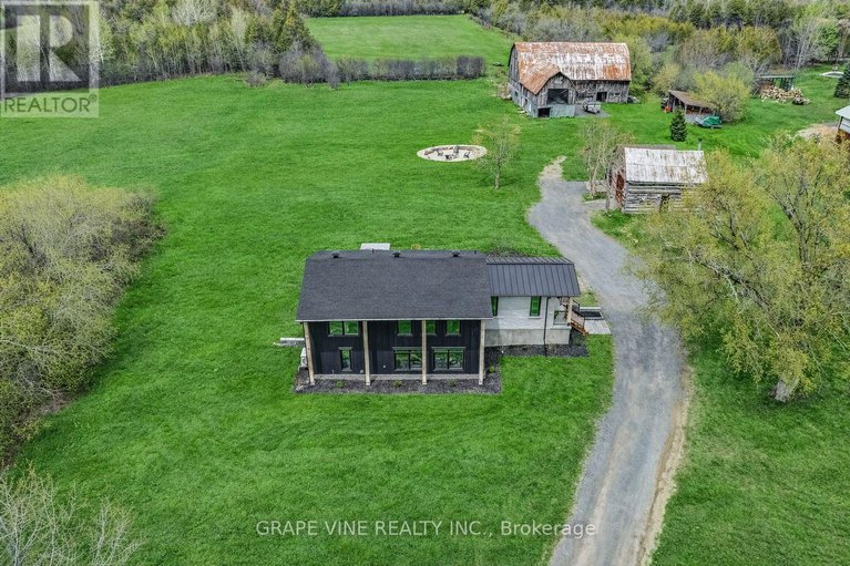 29387879/1671-county-rd-43-road/north-grenville-twp-kemptville-south/north-grenville/ontario/K0G1G0_2