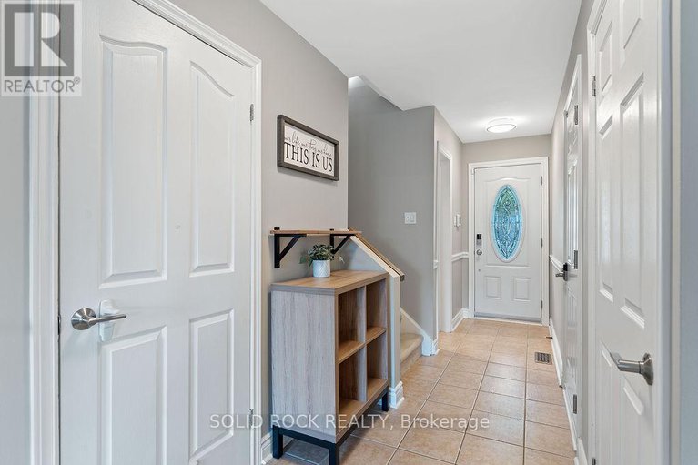 28618076/33-benlark-road/on-the-green/ottawa/ontario/K2J2L5_7