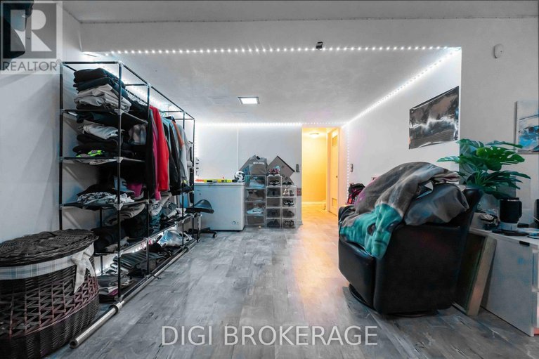 29086717/1422-lassiter-terrace/beaconwood/ottawa/ontario/K1J8N3_23