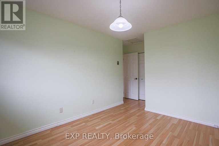 28839330/78-peary-way/katimavik/ottawa/ontario/K2L1Z8_22