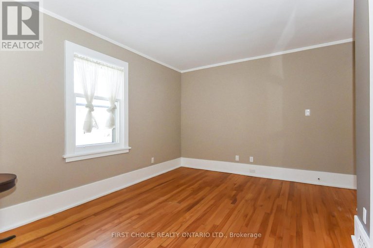 29184407/142-broadway-avenue/glebe/ottawa/ontario/K1S2V8_22