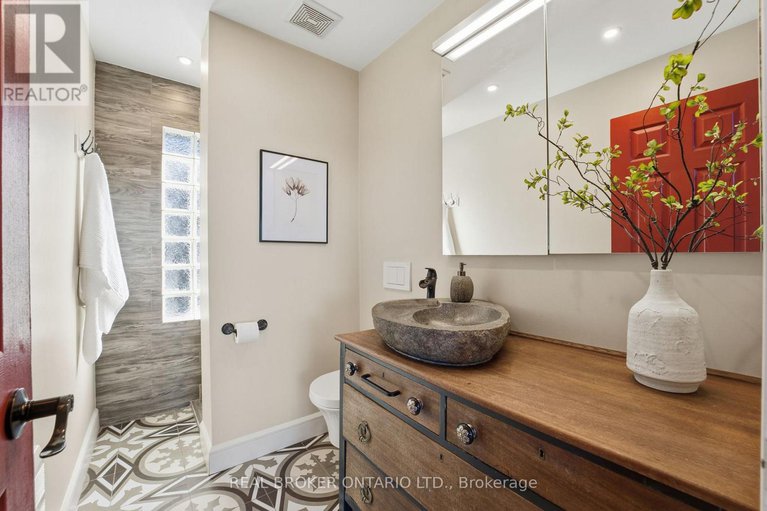 29049666/1303-hilly-lane/north-grenville-twp-kemptville-east/north-grenville/ontario/K0G1J0_30