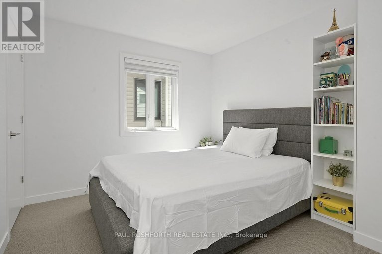 29667355/6483-renaud-road/mer-bleuebradley-estatesanderson-park/ottawa/ontario/K1W0R8_29