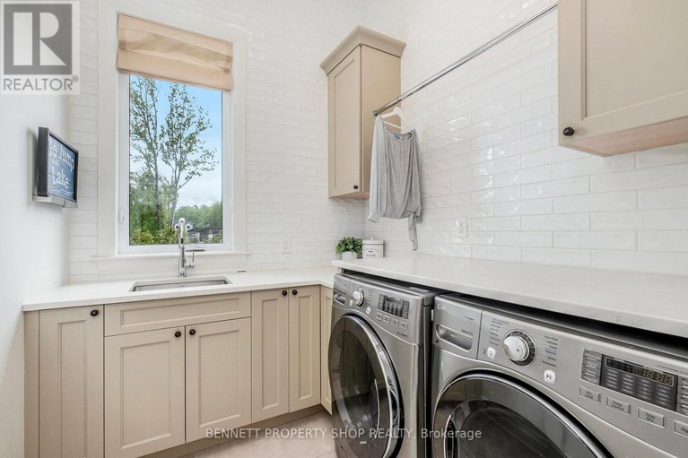 28406441/396-shoreway-drive/greely/ottawa/ontario/K4P0G2_12