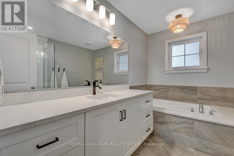 28760671/716-kirkham-crescent/btwn-franktown-rd-fallowfield-rd/ottawa/ontario/K0A2Z0_23