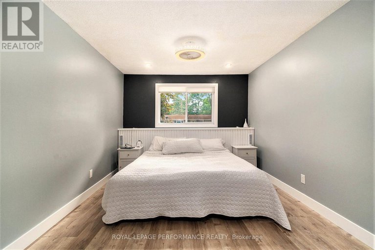 28814583/934-galaxie-avenue/navan/ottawa/ontario/K4B1M5_16