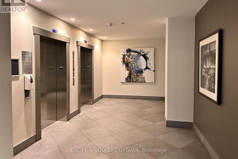 29078108/605-7-marquette-avenue/vanier/ottawa/ontario/K1L8A7_30