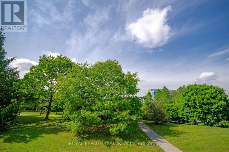 29142167/4-385-paseo-private/centrepointe/ottawa/ontario/K2G4N7_33