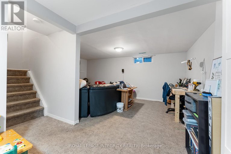 29064817/45-wessex-road/on-the-green/ottawa/ontario/K2J1X2_25