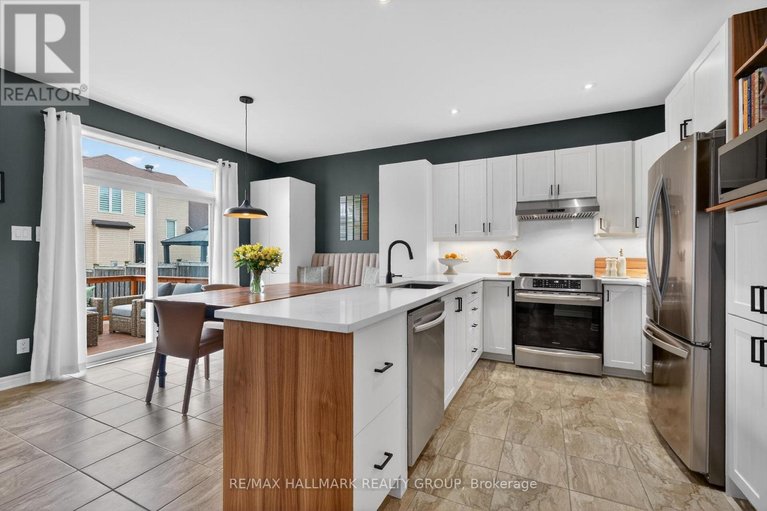 29678239/558-genevriers-street/avalon-west/ottawa/ontario/K4A0Y9_13
