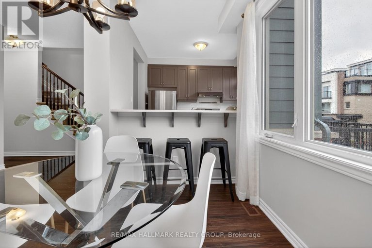 29602221/805-kiniw-private/cfb-rockcliffe-and-area/ottawa/ontario/K1K4Z4_16