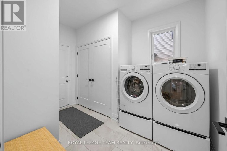 29484590/437-fleet-canuck-private/huntley-ward-south-east/ottawa/ontario/K0A1L0_19